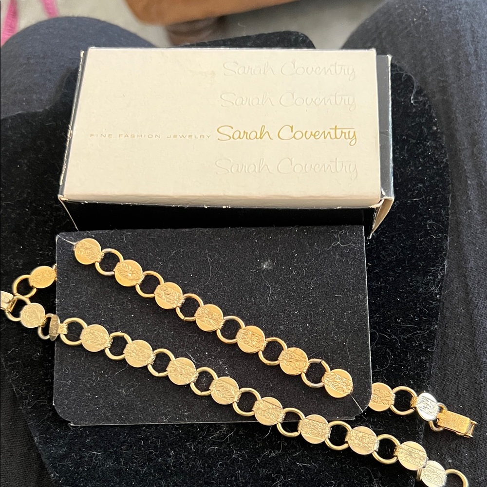 Sarah Coventry Vintage Gold Circle Link Bracelet -2 bracelets 1 box.